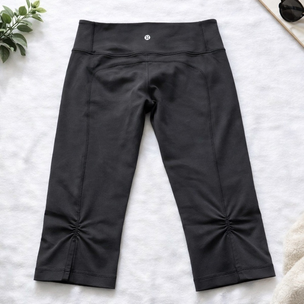 Lululemon Black Cropped Leggings Ruched Hem Size 4